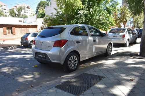 Chevrolet Onix 1.4 8v Lt Mt (98cv) 2017 - N-u-e-v-o