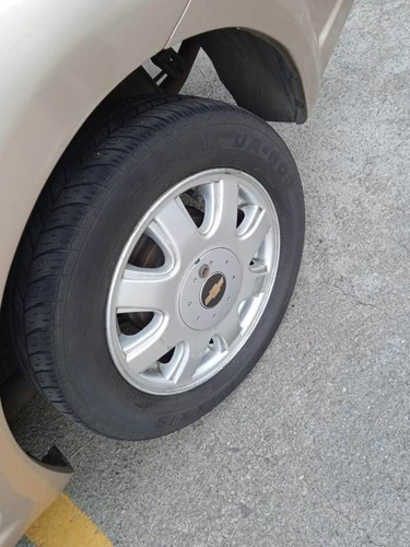 Imagen 10 de 18 de Chevrolet Aveo Lt