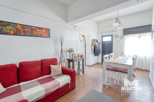 Venta En Block 2 Locales Y 1 Vivienda. Excelente Zona Comercial.