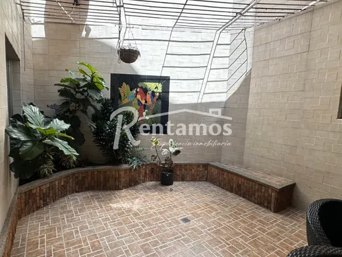 Casa-local En Arriendo En Av Jardín. Cod A775891