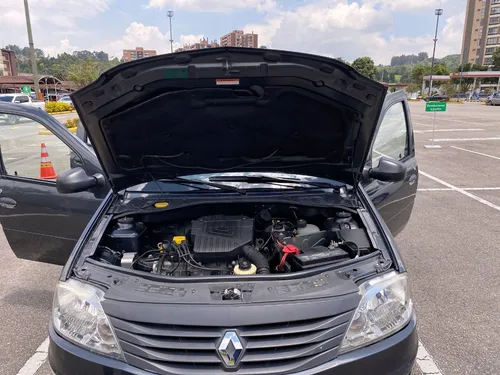 Renault Logan Familier 1-4 Mt 2014