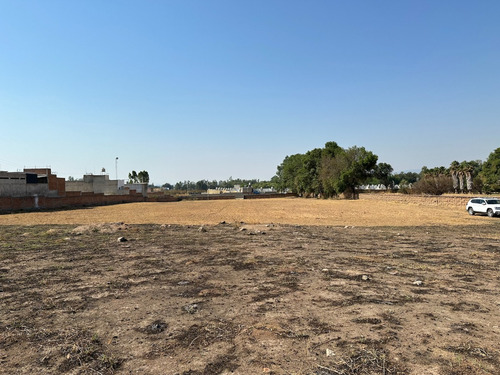 Terreno Plano A 7 Minutos Del Centro De Tesistán