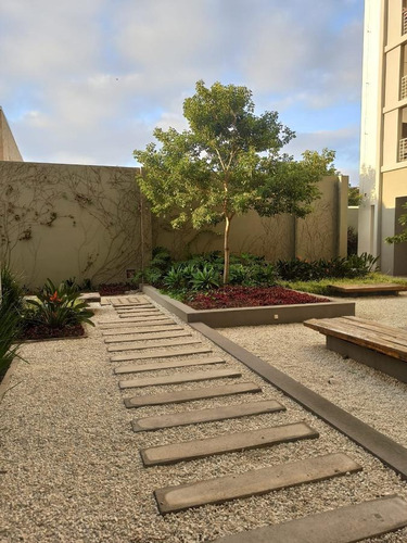 Imagen 12 de 13 de Departamento 2 Dormitorios Con Cochera - En Venta - A Metros De Bv. - Santa Fe