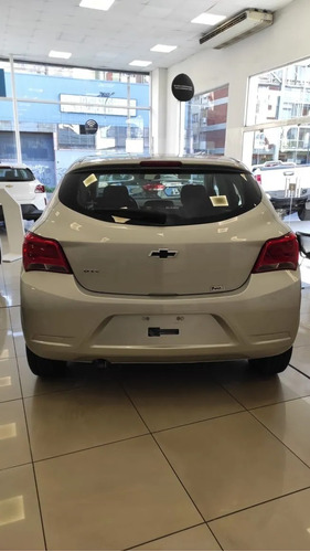 Imagen 8 de 18 de Chevrolet Onix Joy Black - 100% Financiado Fabrica Stock #8