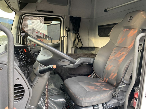 Imagem 3 de 13 de Mb Mercedes Axor 2041