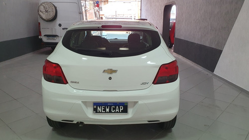 Chevrolet Onix 1.0 Joy 5p