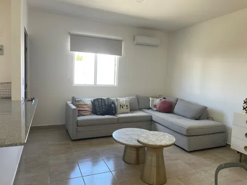 Casa En Renta, Puerto Morelos, 2 H, 1b, A 3km De La Playa, Con Alberca