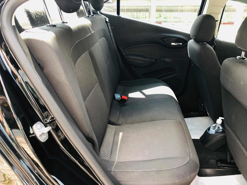 Imagem 10 de 11 de Chevrolet Prisma 2018 1.4 Lt Aut. 4p