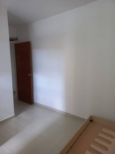 Imagen 24 de 27 de Apartamento En Los Mangos Valencia, 100% Planta Res. Alameda Daniela J