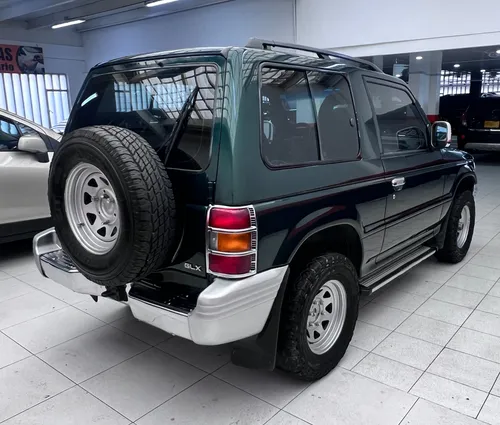 Mitsubishi Montero 3.0 V13