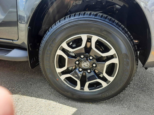 Imagen 6 de 9 de Toyota Hilux. Srv-tss. 2023