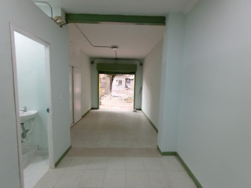 Local Para Arriendo En Medellin Sector Calasanz (20991).