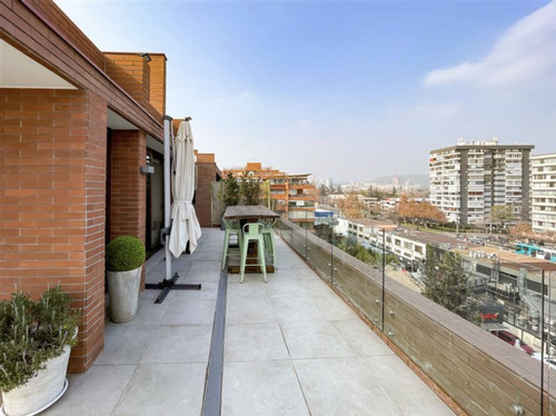 Departamento En Venta De 3 Dorm. En Vitacura