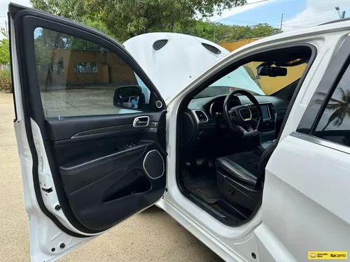 Jeep Grand Cherokee 6.4 Srt8