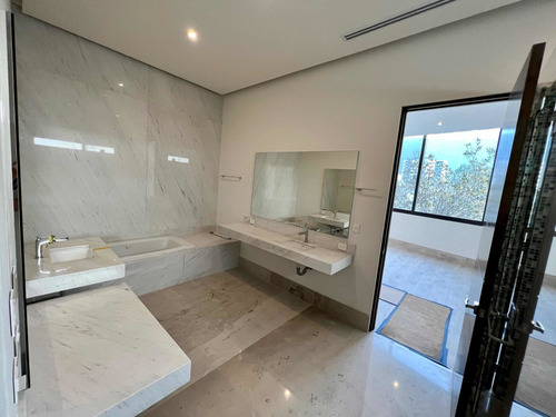 Imagen 22 de 30 de Casa En Fuentes Del Valle En Venta