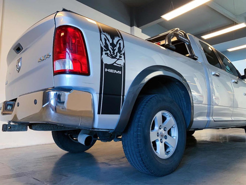 Imagen 8 de 11 de Dodge Ram 1500 4.7 4x4 Extra Full