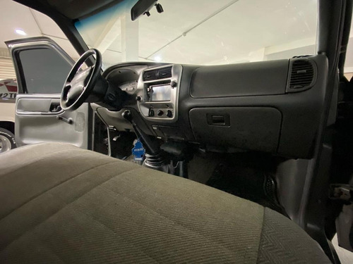 Imagen 5 de 8 de Mazda B2300