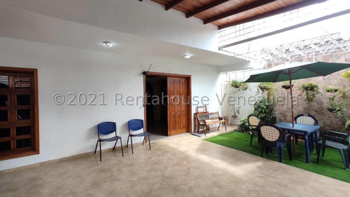 Casa En Venta En El Limon 24-15091 Mvs