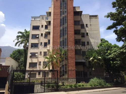 23-33854 Bello Apartamento Para Remodelar En Venta