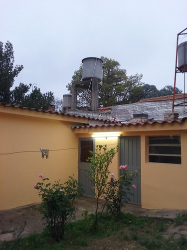 Casa En Venta En Poeta Conti, Centro De Merlo: Excelente Ubicación