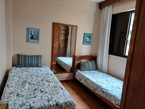 Apartamento /próximo Das Praias Astúrias E Tombo