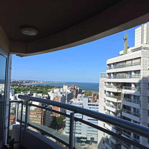Imagen 5 de 16 de Venta En Exclusividad De Apartamento 3 Dormitorios En Torres Nauticas. Increíble Vista!!