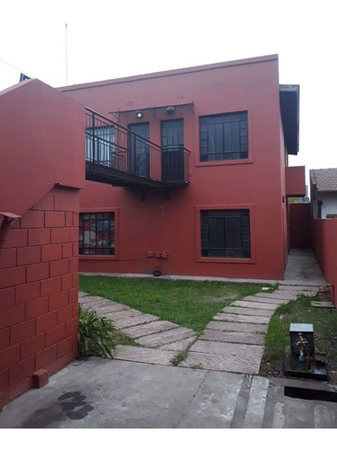 Imagen 3 de 12 de Bloque Comercial En Venta En Canning.