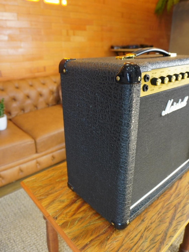 Marshall Jcm 800 Lead Series 20w Celestion Vtjr 10 Preto (Usado)