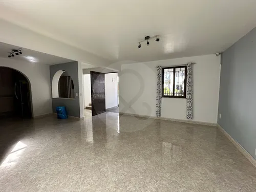 Casa En Venta En El Pirame