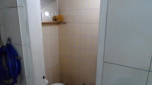 Imagen 4 de 25 de Local Comercial En Venta En Catia Pérez Bonalde Rah 21-16603