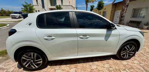 Peugeot 208 1.6 Road Trip Tiptronic