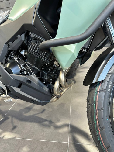 Imagen 4 de 25 de Kawasaki Versys 300 2023 L/n (no Ktm 390 Adventure Xre300)