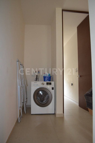 Town House En Venta - Fraccionamiento Montebello