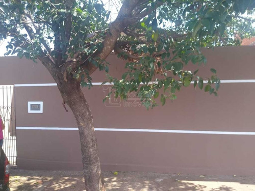 Imagem 1 de 6 de Venda De Casas / Padrão Na Cidade De Araraquara 10756