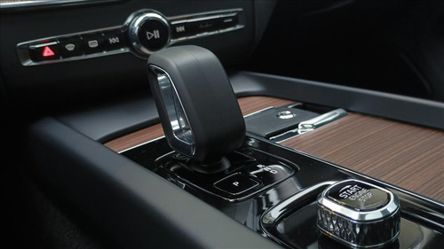 Volvo XC60 2.0 T8 RECHARGE PLUS AWD GEARTRONIC