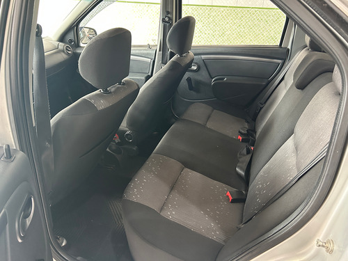 Renault Logan Logan Expression 1.6 8V (Flex)