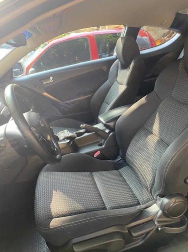 Hyundai Genesis 2.0 Coupe T 210cv Mt 2012