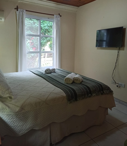 Imagen 20 de 24 de Complejo Turístico Con 10 Bungalows, Pileta De Verano Y Parque. Precio Noviembre Desde $9.000 Por Noche