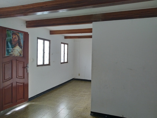 Imagen 7 de 10 de Vendo Casa Comercial O Residencial De 200 M2 - San Pedro