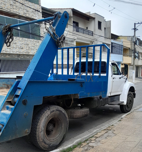 Caminhão F12000 C/ Polinguindaste + 15 Caçambas