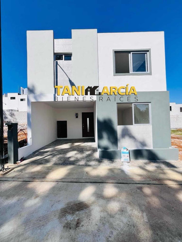 Vendo Casa Nueva En Privado Fortín