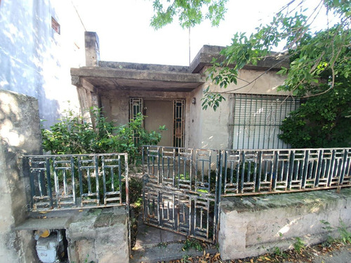 Imagen 2 de 14 de Casa De 2 Dormitorios En Venta - O Terreno - Para Reciclar - La Florida
