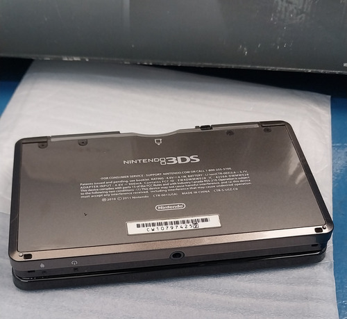 Nintendo 3ds En Caja 64g Liberada Negro (Usado)