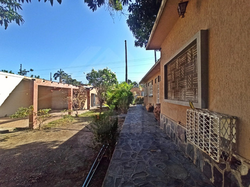 Imagen 19 de 21 de Estupenda Parcela De Terreno Con Casa Qta En Pozuelos