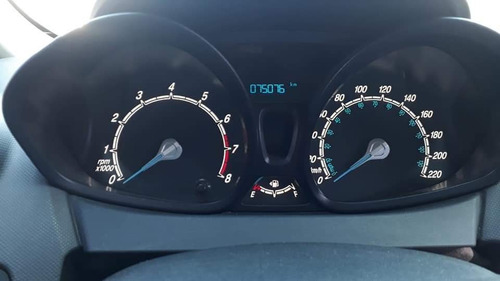 Ford Fiesta Kinetic Design 1.6 Se 120cv 2015