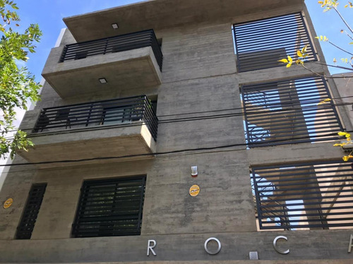 Imagen 2 de 12 de Departamento De 1 Dormitorio En Venta - Echesortu