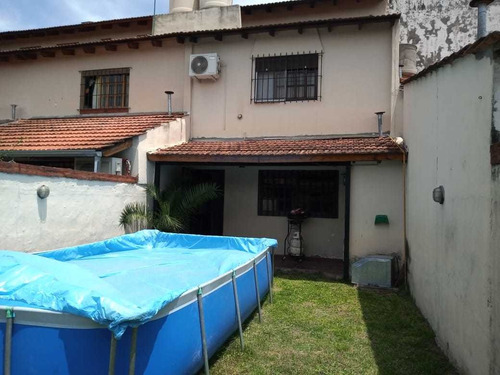 Imagen 3 de 14 de Triplex -4 Amb. 2 Dorm.-2 Baños-playroom-cochera-fdo. Libre