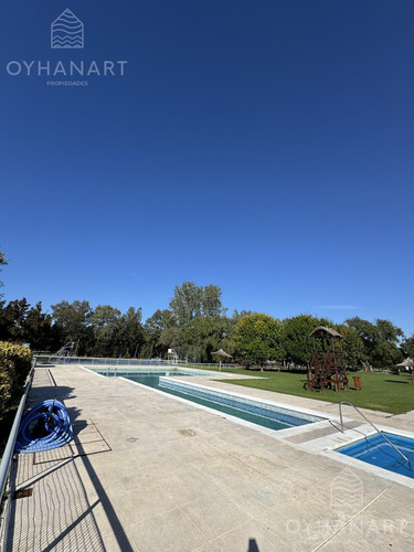 Casa En Náutico Escobar Country Club Con Pileta