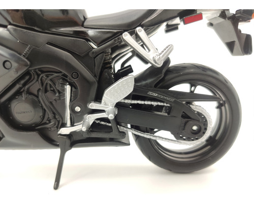 Motocicleta Honda CBR1000rr Miniature Racing Collection 1:12 Iron