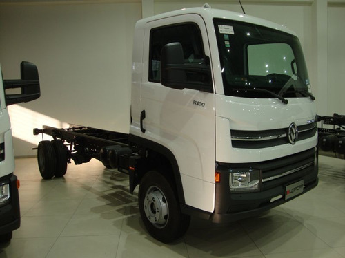 Volkswagen 11.180/44 Delivery Highline Chasis C/cabina